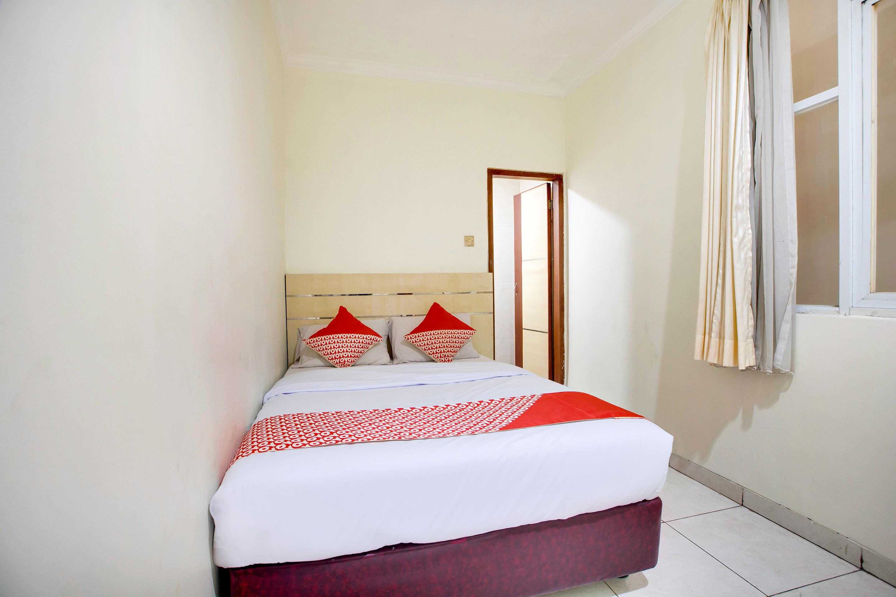 Reddoorz @ Hotel Arimbi Dewi Sartika Baru Bandung Ngoại thất bức ảnh
