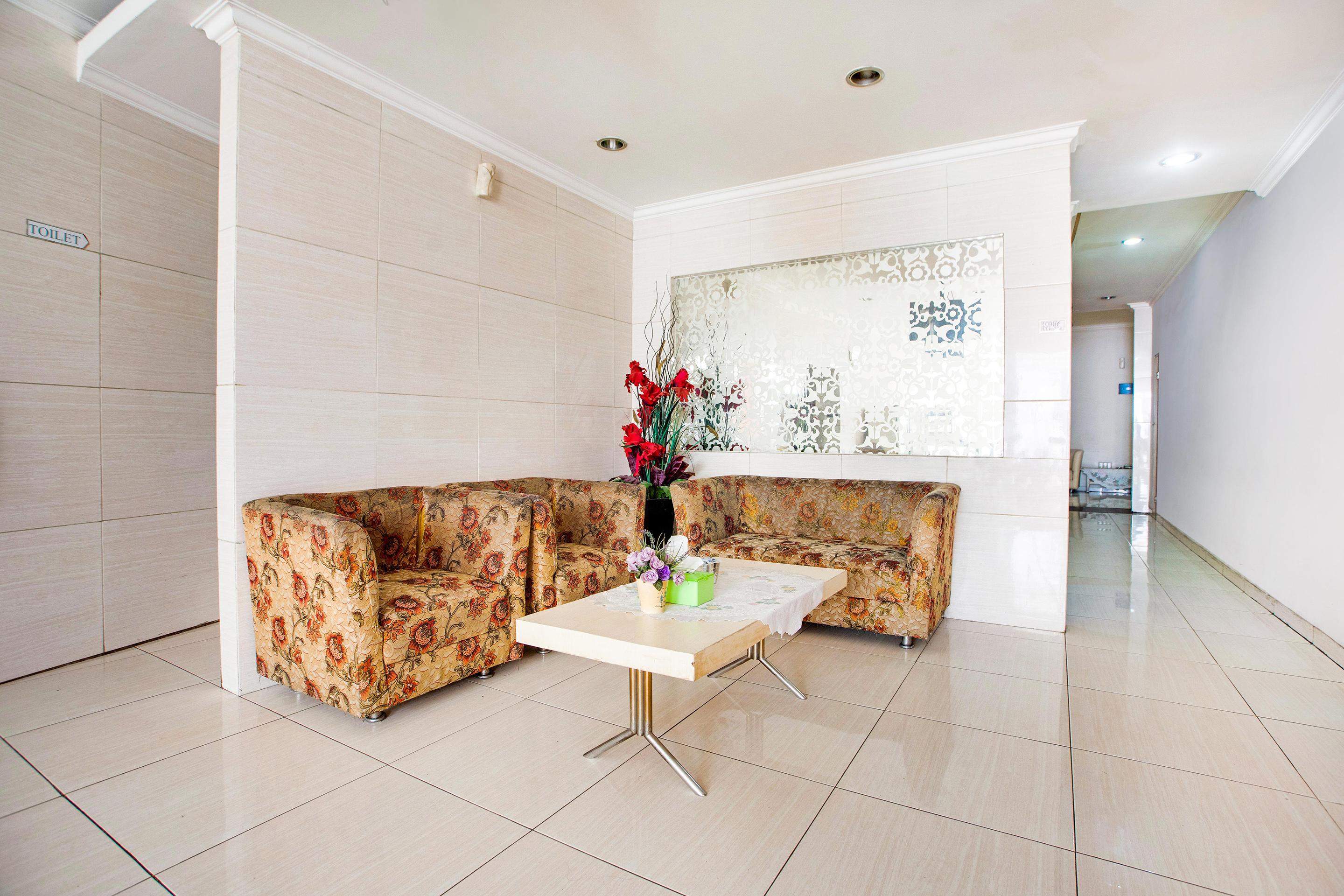 Reddoorz @ Hotel Arimbi Dewi Sartika Baru Bandung Ngoại thất bức ảnh