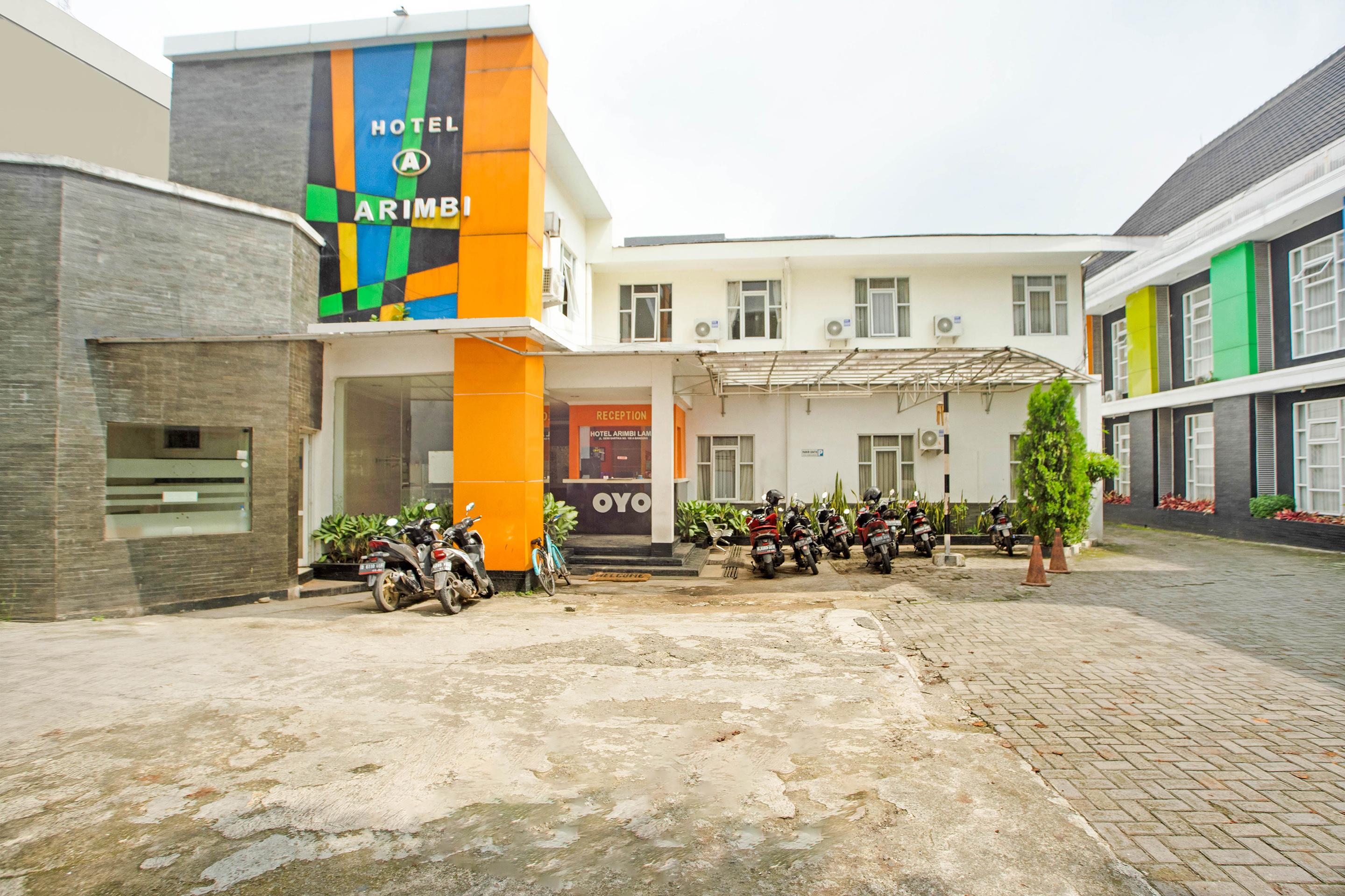 Reddoorz @ Hotel Arimbi Dewi Sartika Baru Bandung Ngoại thất bức ảnh