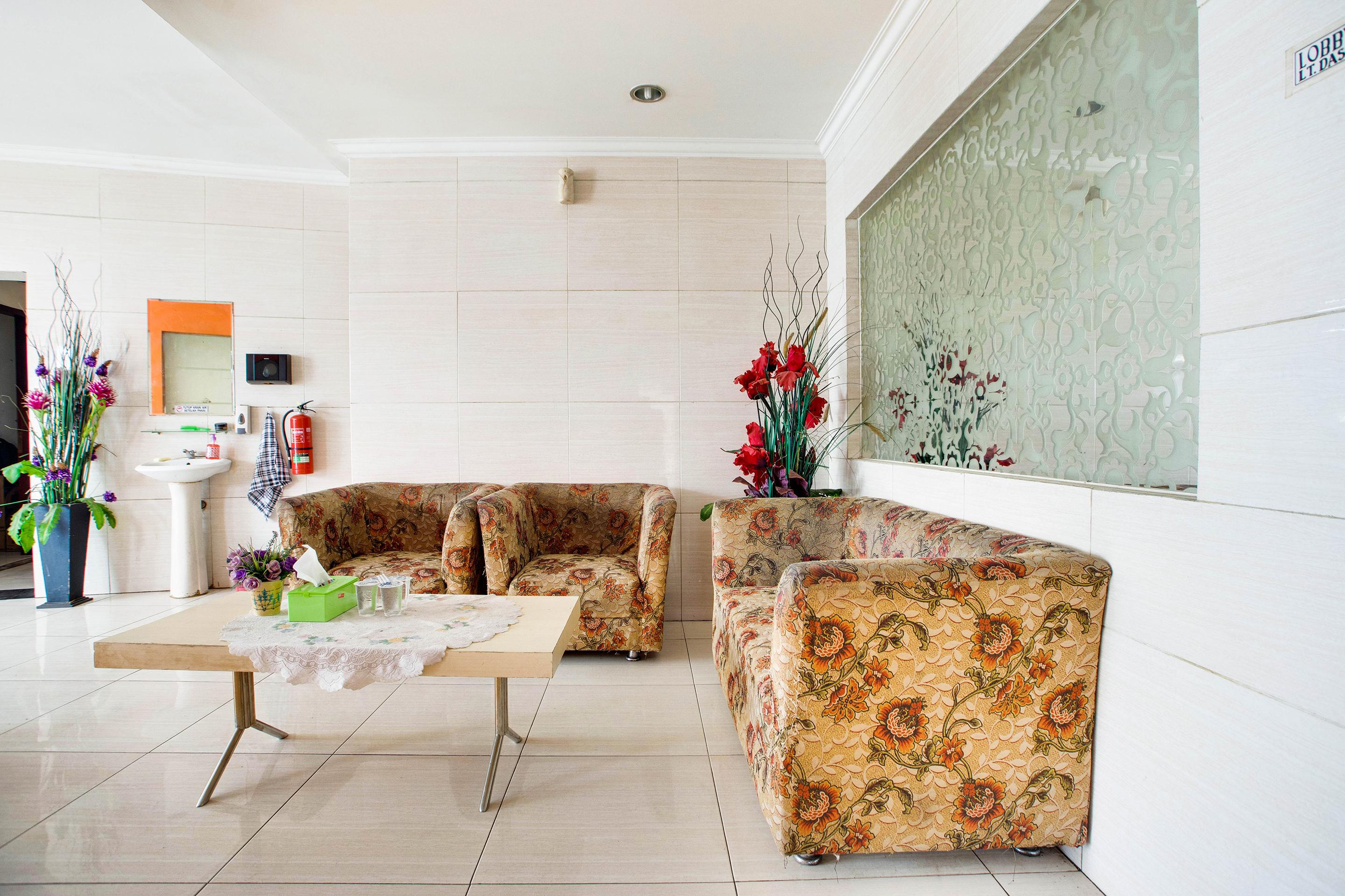 Reddoorz @ Hotel Arimbi Dewi Sartika Baru Bandung Ngoại thất bức ảnh